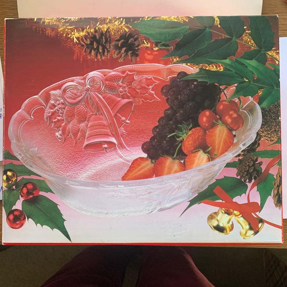 Mikasa Crystal Holiday Bells oval bowl 10 inches.